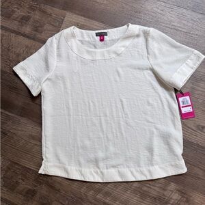 NWT women’s Vince Camuto white blouse XS